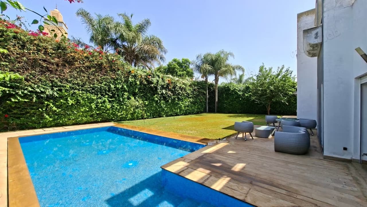 Villa 850 m² 4 chambres grand jardin