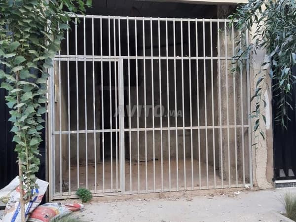 Locale commerciale in vendita ad Alalia Rahma