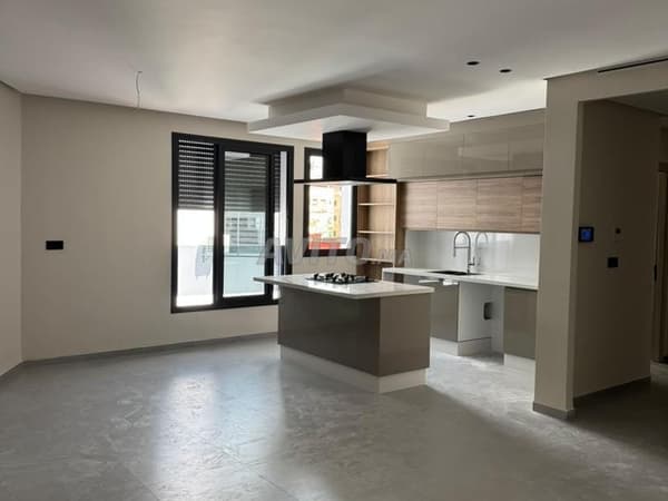 Appartamento nuovo in affitto vicino a Iberie Tanger