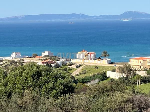 Magnifique villa à vendre située à Mnar