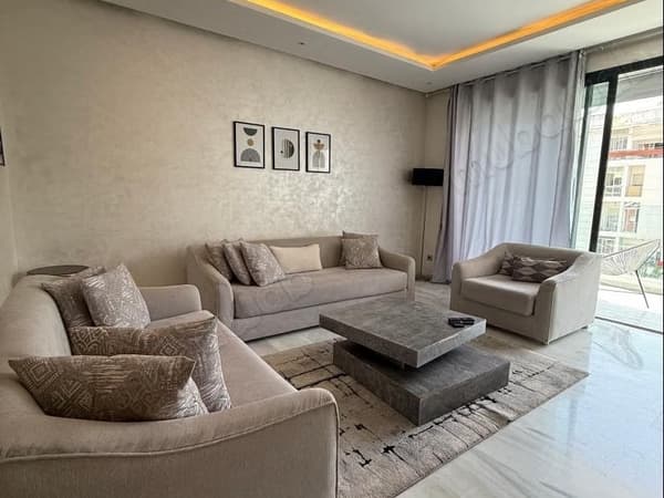 Location d'un appartement à Riyad. 3 pièces. Garage et terrasse