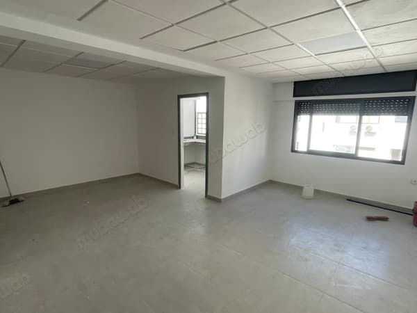 Office for rent in Agdal. Surface of 95 m². Double glazing and armoured door
