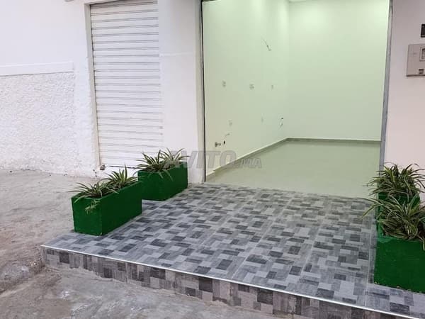 Gewerbelokal zu vermieten in Salé, Avenue Al Mourabitin mit Terrasse