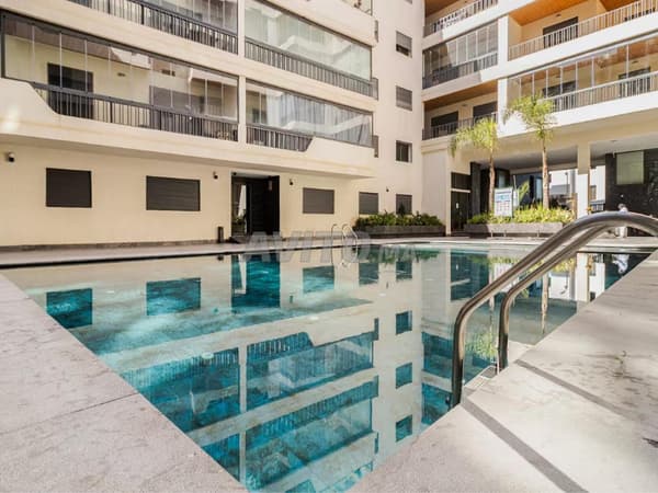Hochwertige Wohnung – Meerblick, Pool