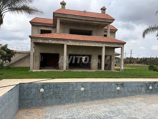 Villa à vendre ville Benslimane
