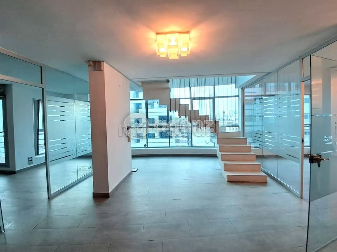 Bureau à vendre 220 m² Ziraoui Casablanca