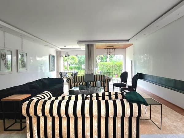 VILLA amueblada Marina Blanca en venta