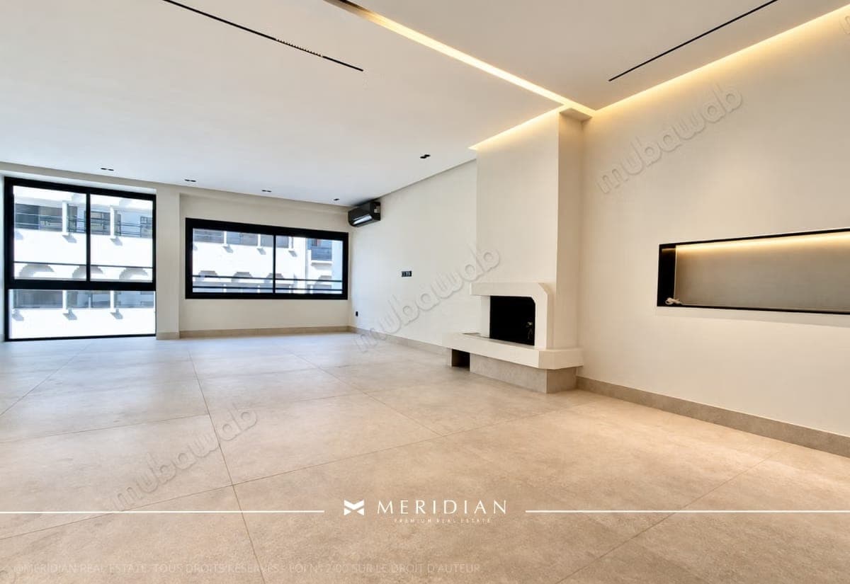 Gerenoveerd appartement van 170 m² in Racine