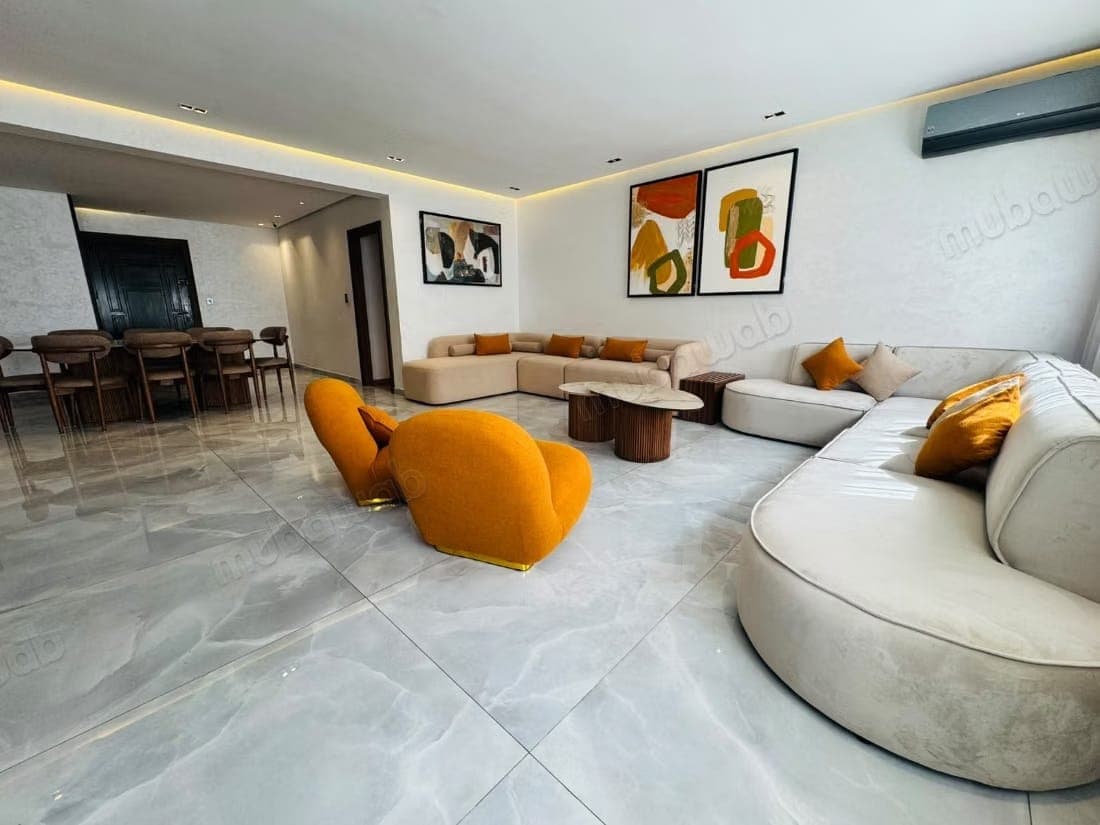 Appartement à louer meublé au triangle d'or