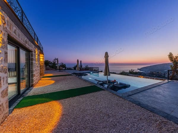 Terrain villa 644 m2 avec vue mer à ANFA