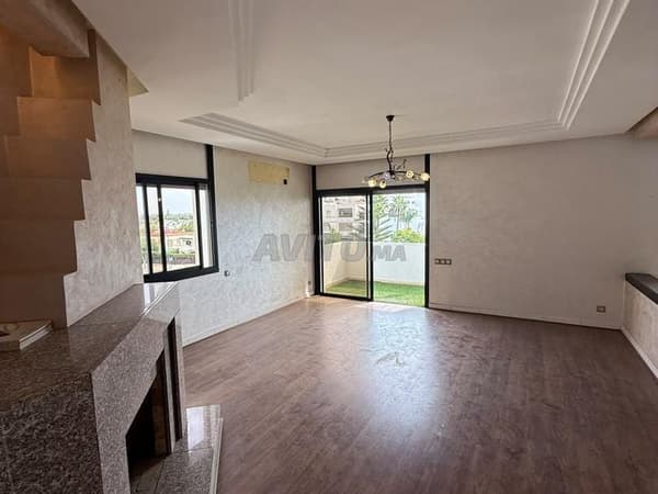 Duplex zu verkaufen in Hay Riad
