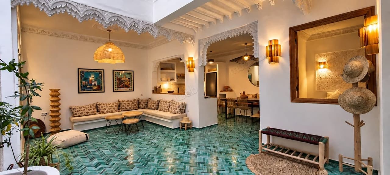 Riad rénové 4 chambres avec bassin – Bab Doukkala