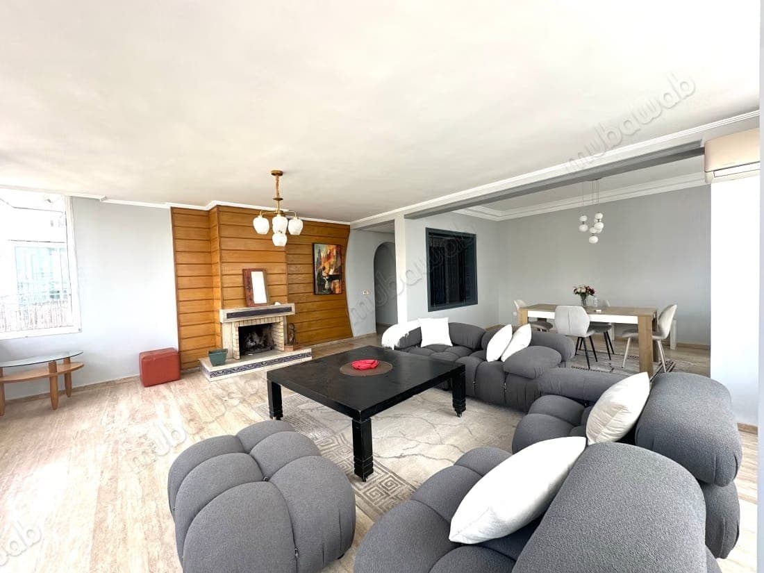 Mooi gemeubileerd appartement met panoramisch uitzicht