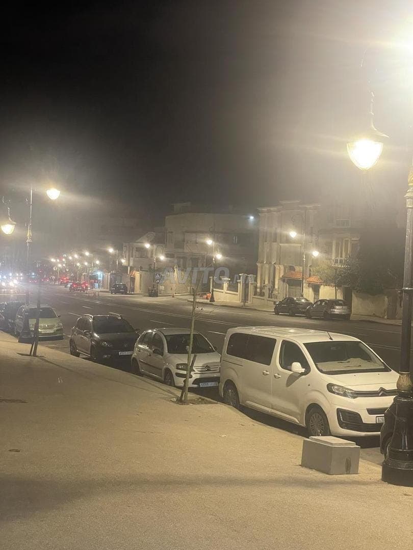 Offre d'un local commercial sur la rue principale Moulay Rachid