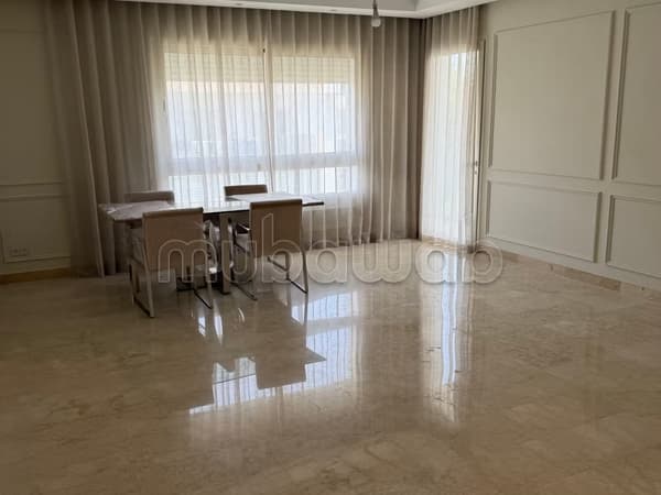 Appartement en location au quartier l’orangerie à Souissi Rabat
