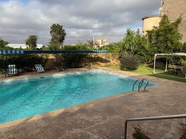 Hôtel a vendre sur la route nationale proche de Bouskoura, Nouacer, Casablanca Superficie…