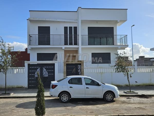 New 300m2 villa under finishing