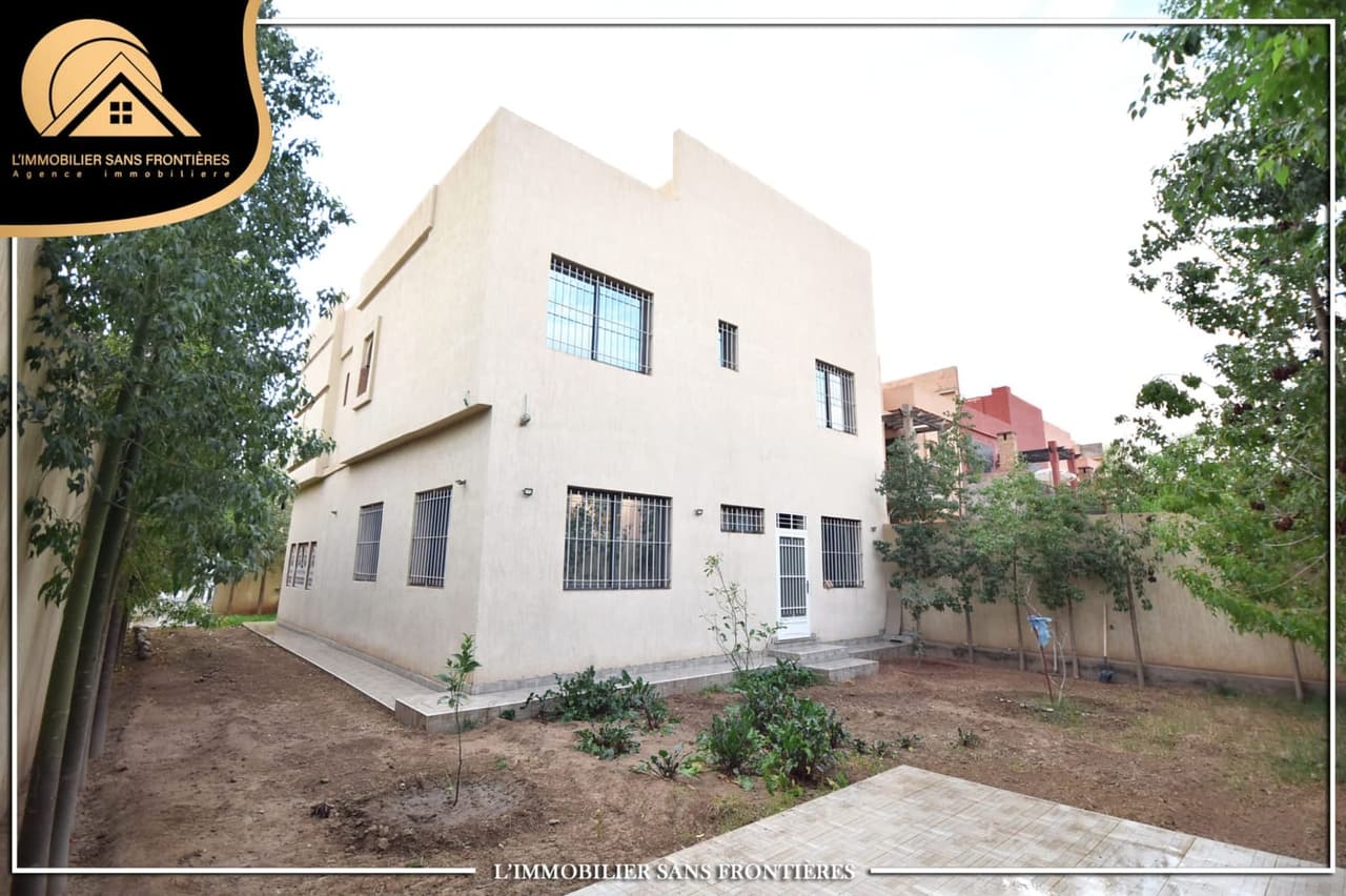 Villa vide à vendre à Targa, 375 m², Marrakech