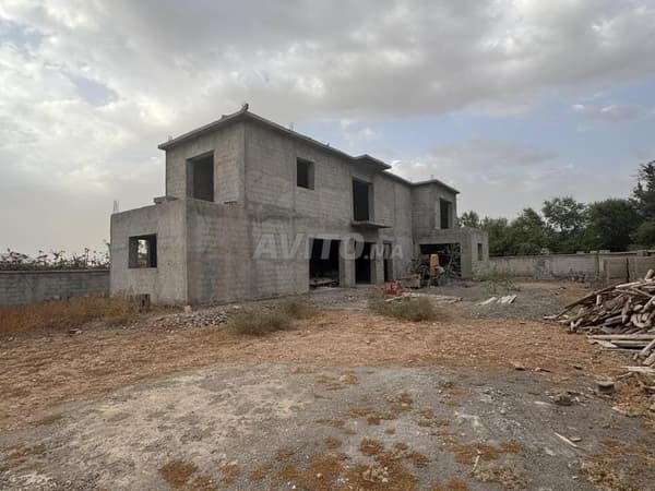 🏡 Villa Semi-Finie – Vue Panoramique