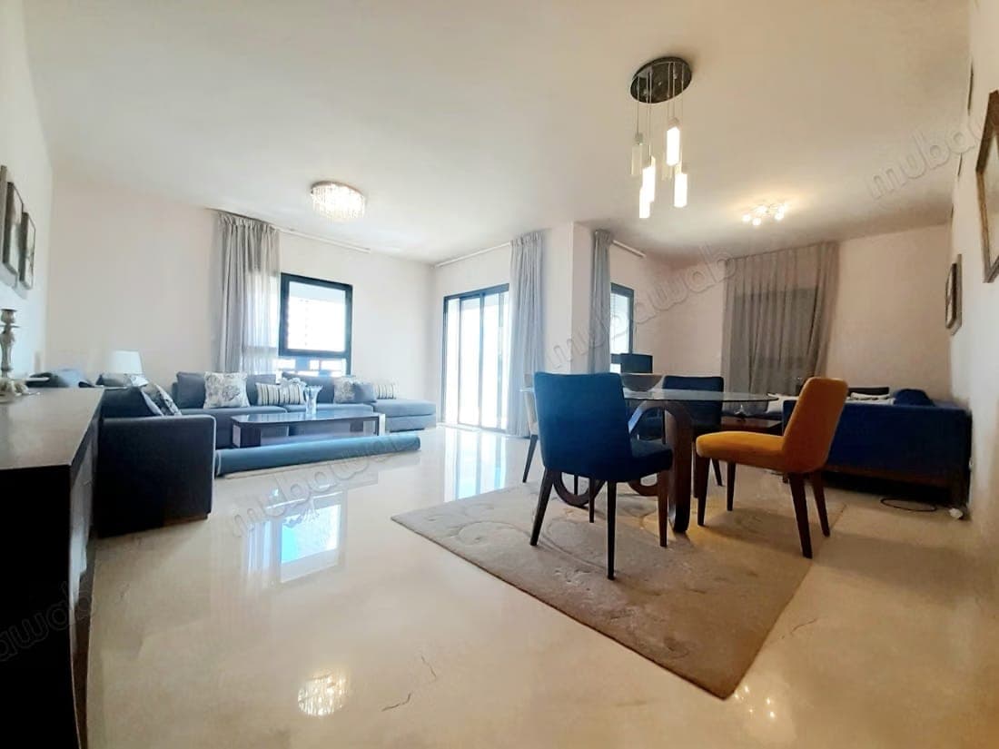 Schitterend gemeubileerd appartement te huur in het CFC