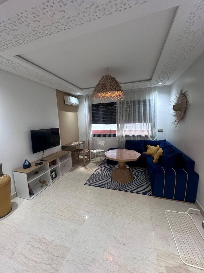 Grand studio avec terrasse à louer