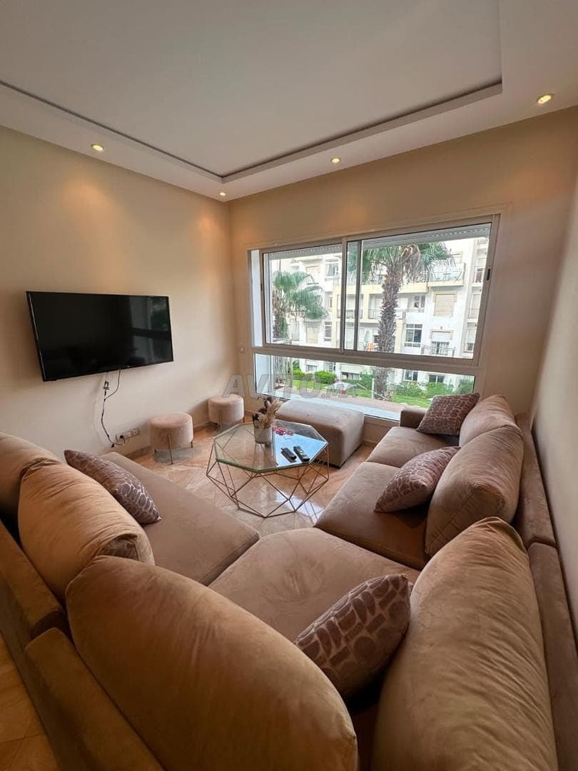 Clean and comfortable apartment for rent, welcome.