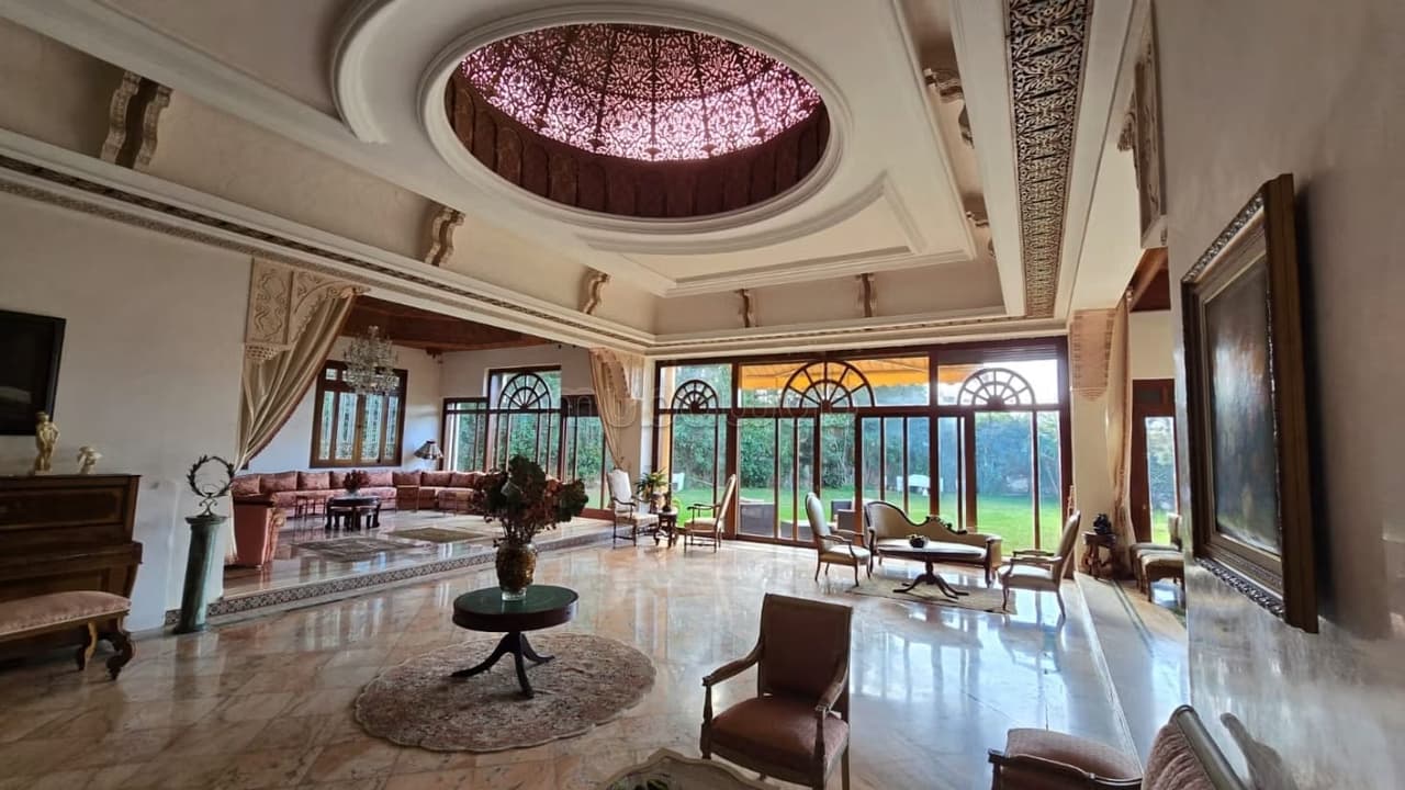 Villa de Maitre Ain Diab rue tres calme