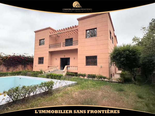 Villa à vendre à Targa, 1 098 m², Marrakech