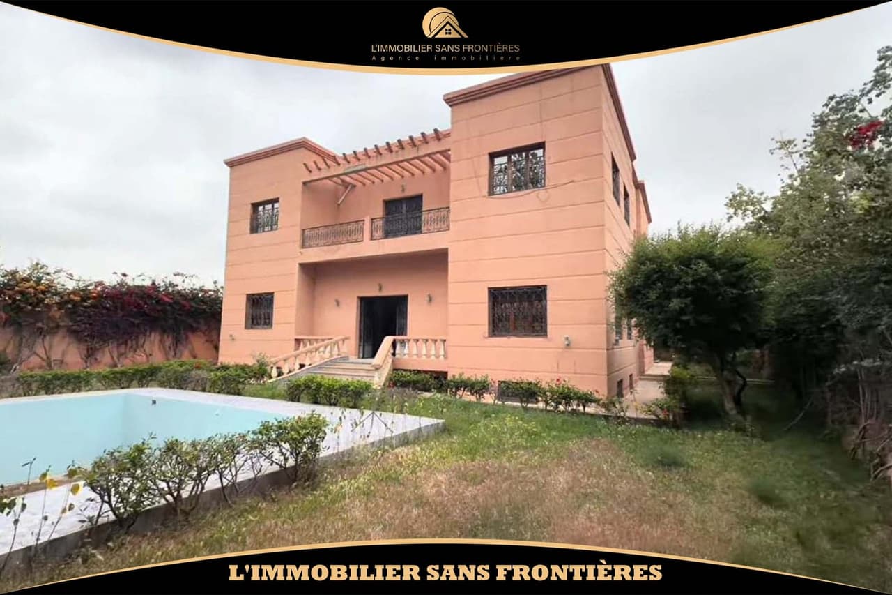 Villa à vendre à Targa, 1 098 m², Marrakech