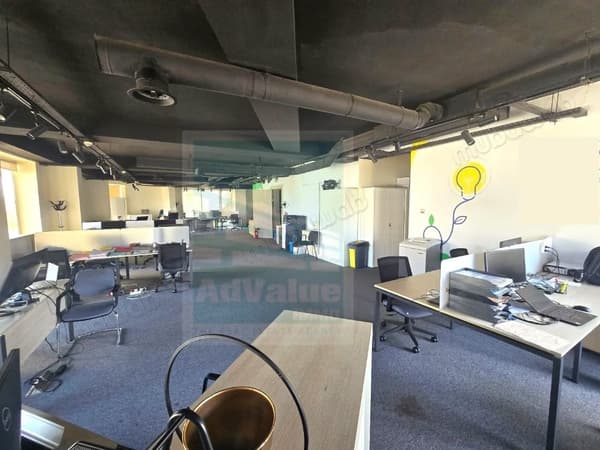 DL. 1037: Plateau de bureau à louer à CFC