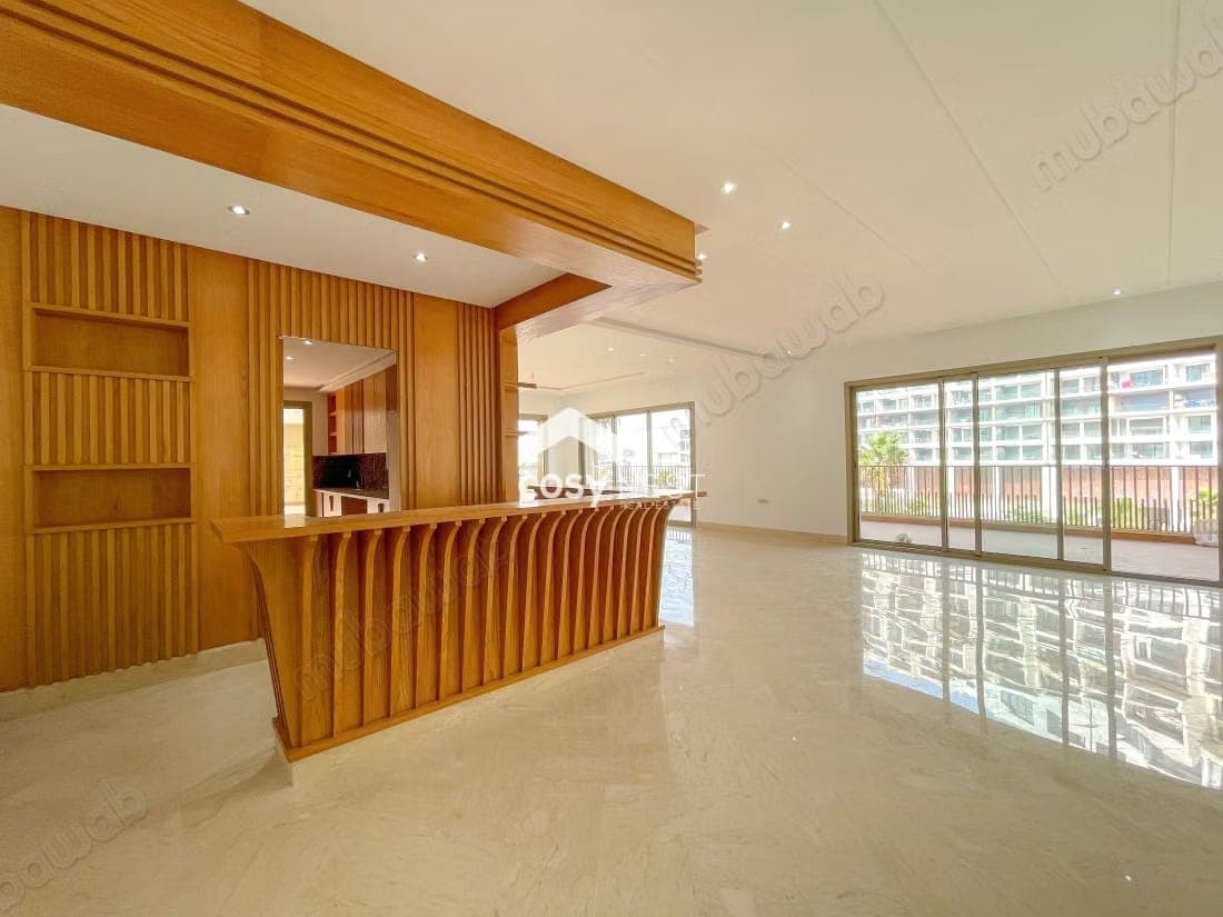 Neuf & Rare: Appartement 400 m² avec Grande Terrasse – 3 Ch. Location Vide