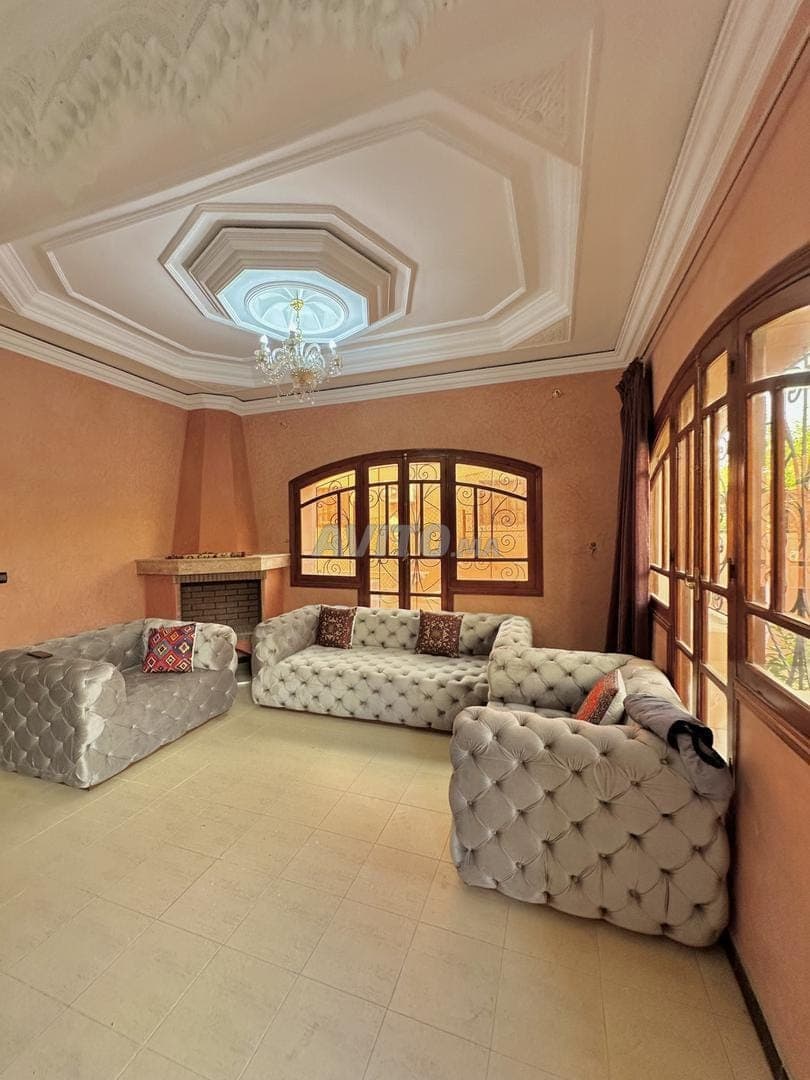 Villa 300 m² avec sous-sol à vendre 5 chambres