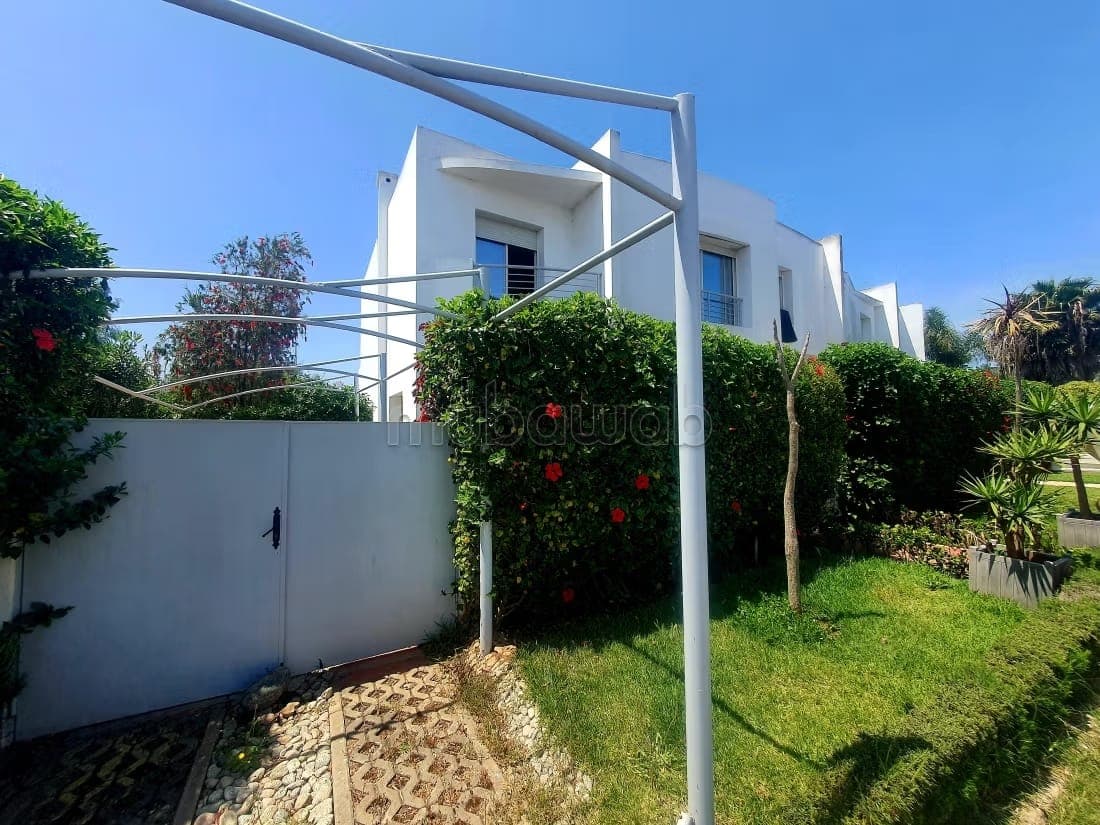 Top corner villa 5 min from the sea for sale