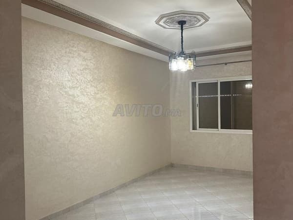 Appartement vide moyen standing location officielle