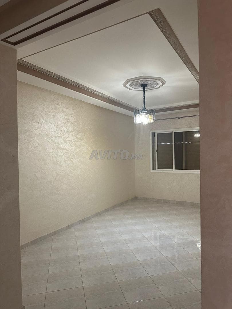 Appartement vide moyen standing location officielle