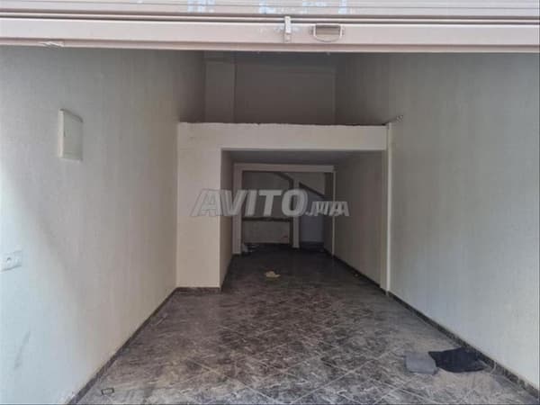 Negozio in vendita 34 m² e 17 m² soppalco, altezza 6 m