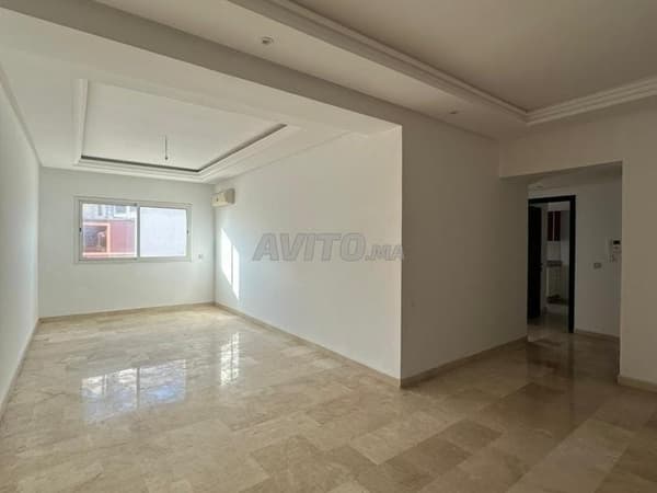 شقة للكراء 86 م² بالدار البيضاء