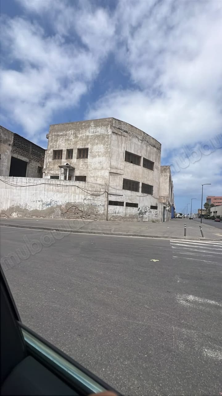 A vendre usine 2200m2 AIN SEBAA