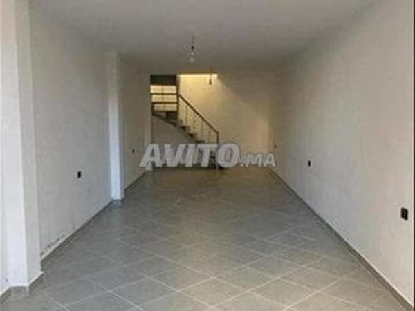 Renovierte Gewerbefläche zur Miete, 35 m² Nutzfläche, hinter dem Hotel Ahla