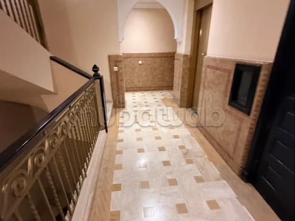 Appartement 3 chambres avec piscine et parking à vendre à Marrakech – proche Jamaa El Fna