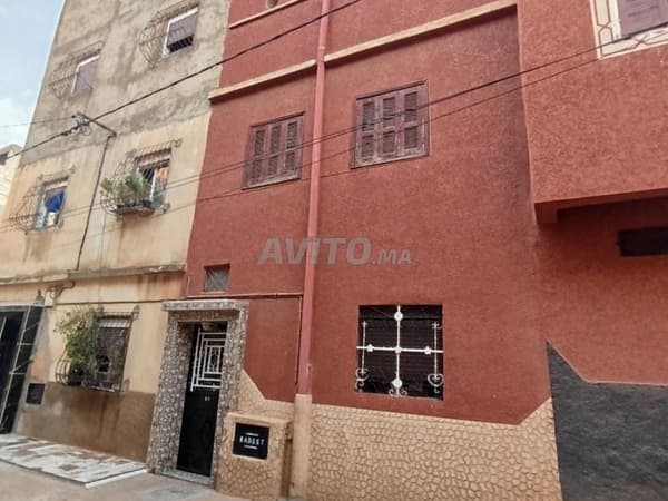 House for sale, 40 m² surface area, 3 floors and a terrace