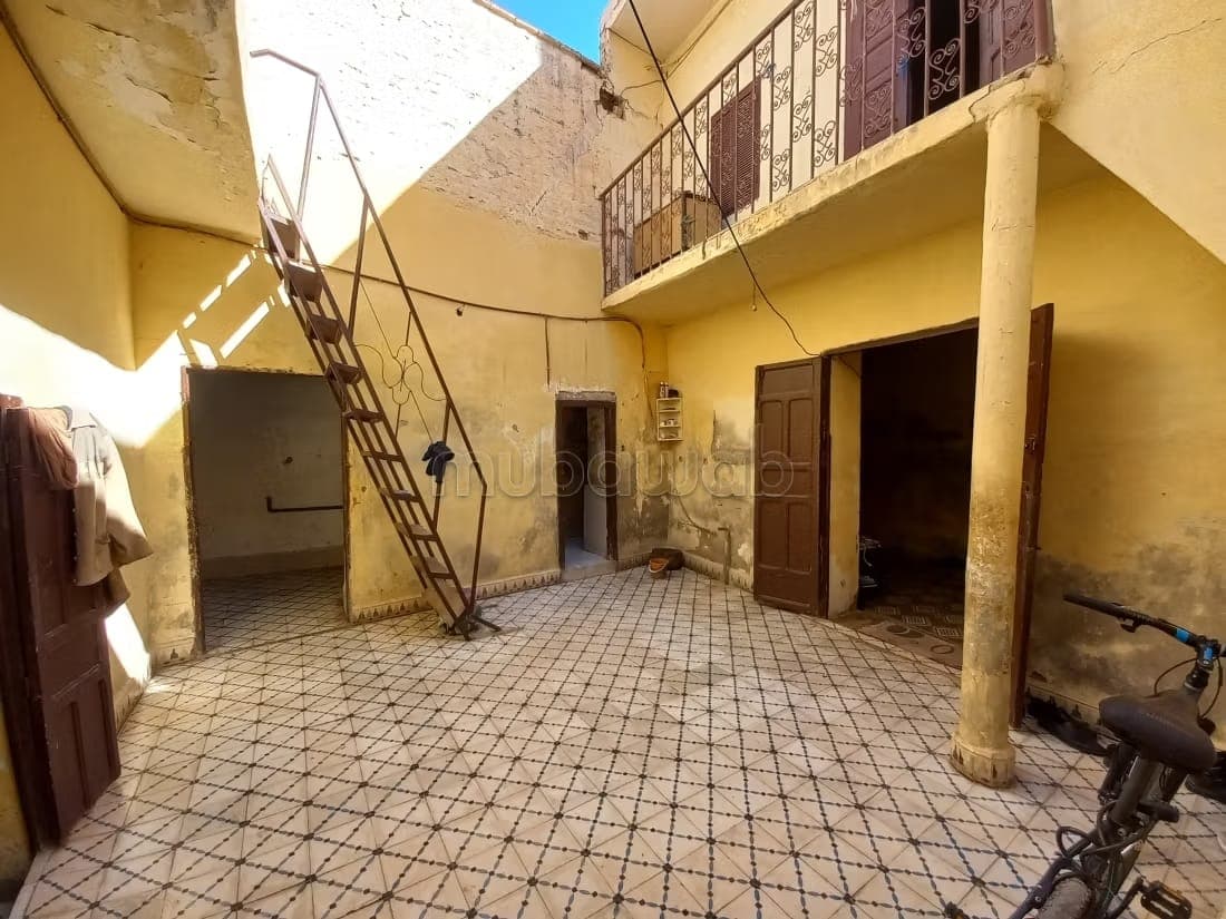 KASBAH, Riad 118 m² à Rénover Projet Clé en Main avec 4 Suites et Forte Rentabilité