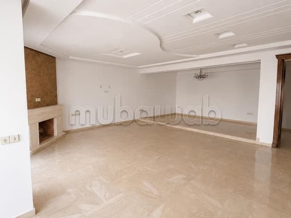 Trois chambres salon meublée a résidence Biarritz