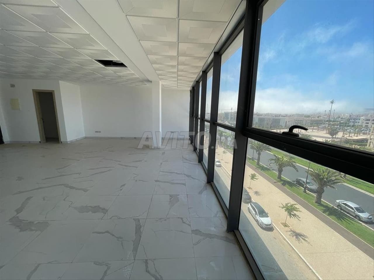 New 66m² office floor for rent in Haut Founty