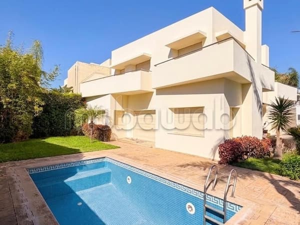 Villa propre et ensoleillée en résidence à vendre