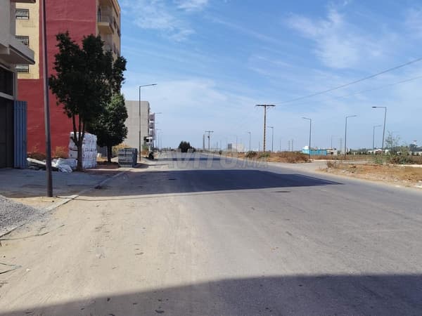 120m² R4 sur la route principale NAJMAT BENSLIMANE