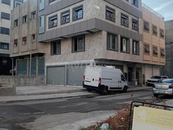 محل تجاري للإيجار الموحدين