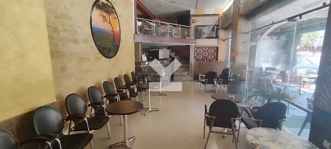 Local commercial à Vendre de 139.0 m² à Rabat, Hay Nahda