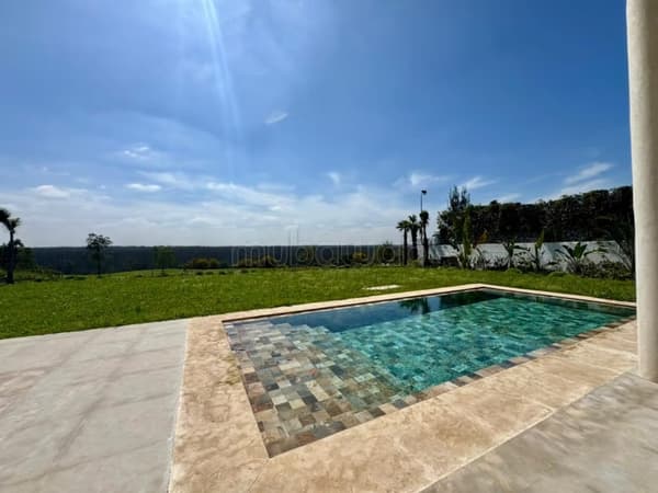 Villa for sale High-End Front Golf