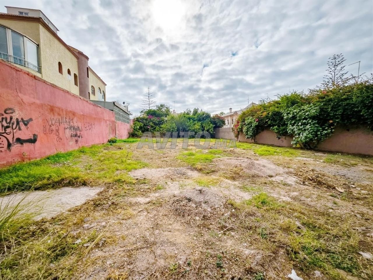 Terreno in vendita per villa 709 m² – La Colline